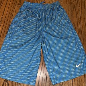 NIKE Dri Fit Boys XL Basketball Athletic Shorts Blue Yellow Geometric‎ Print 11"